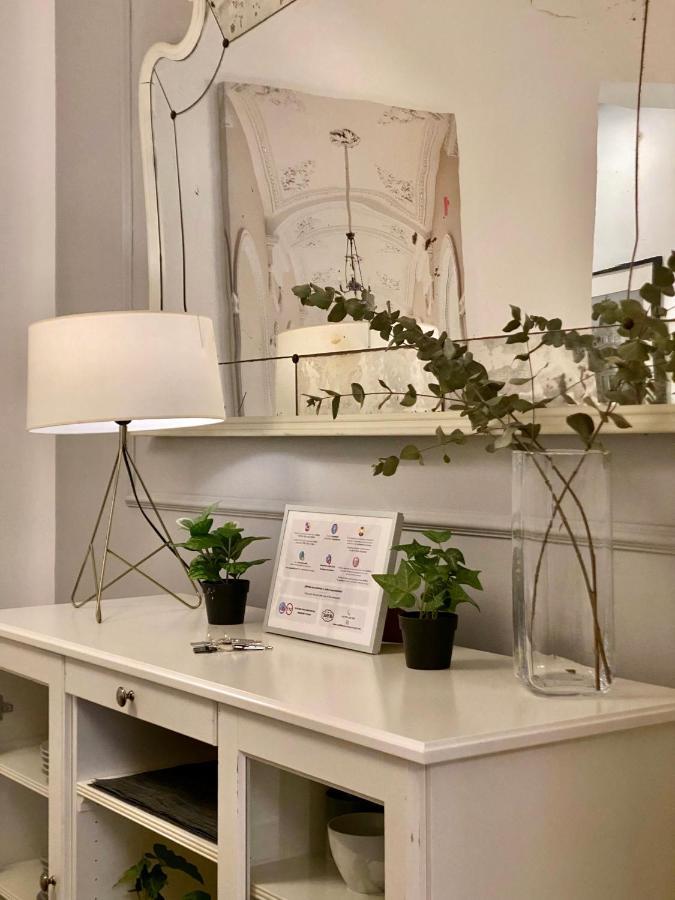 Charming Malasana Gallery Madrid - Estancias Temporales Εξωτερικό φωτογραφία